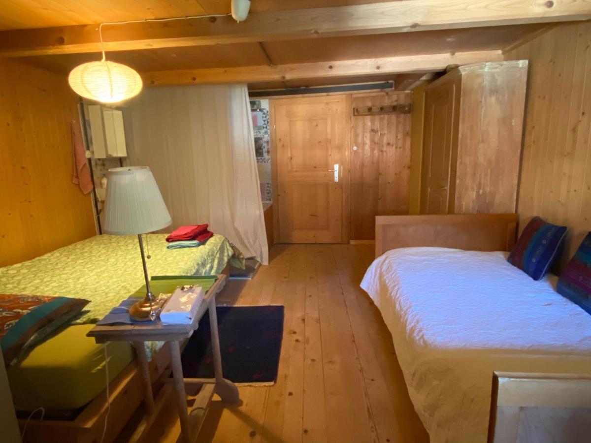 Bed and Breakfast Casa Vegana Trun Esterno foto