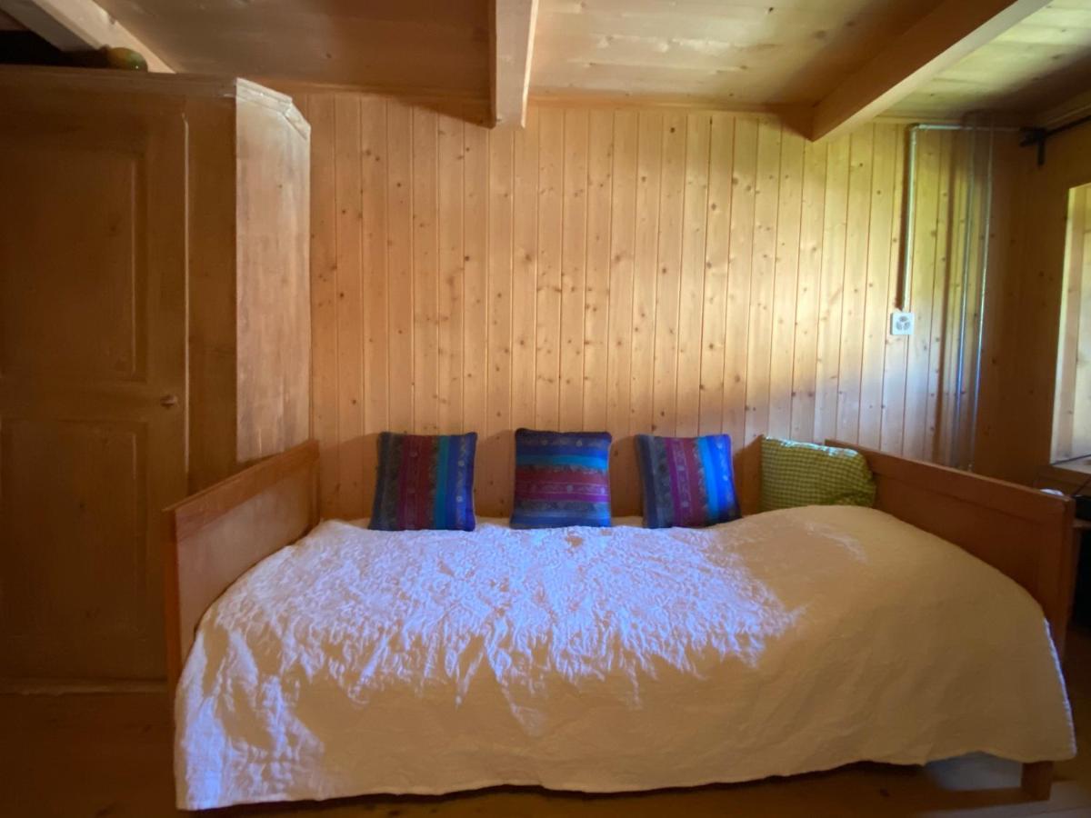 Bed and Breakfast Casa Vegana Trun Esterno foto