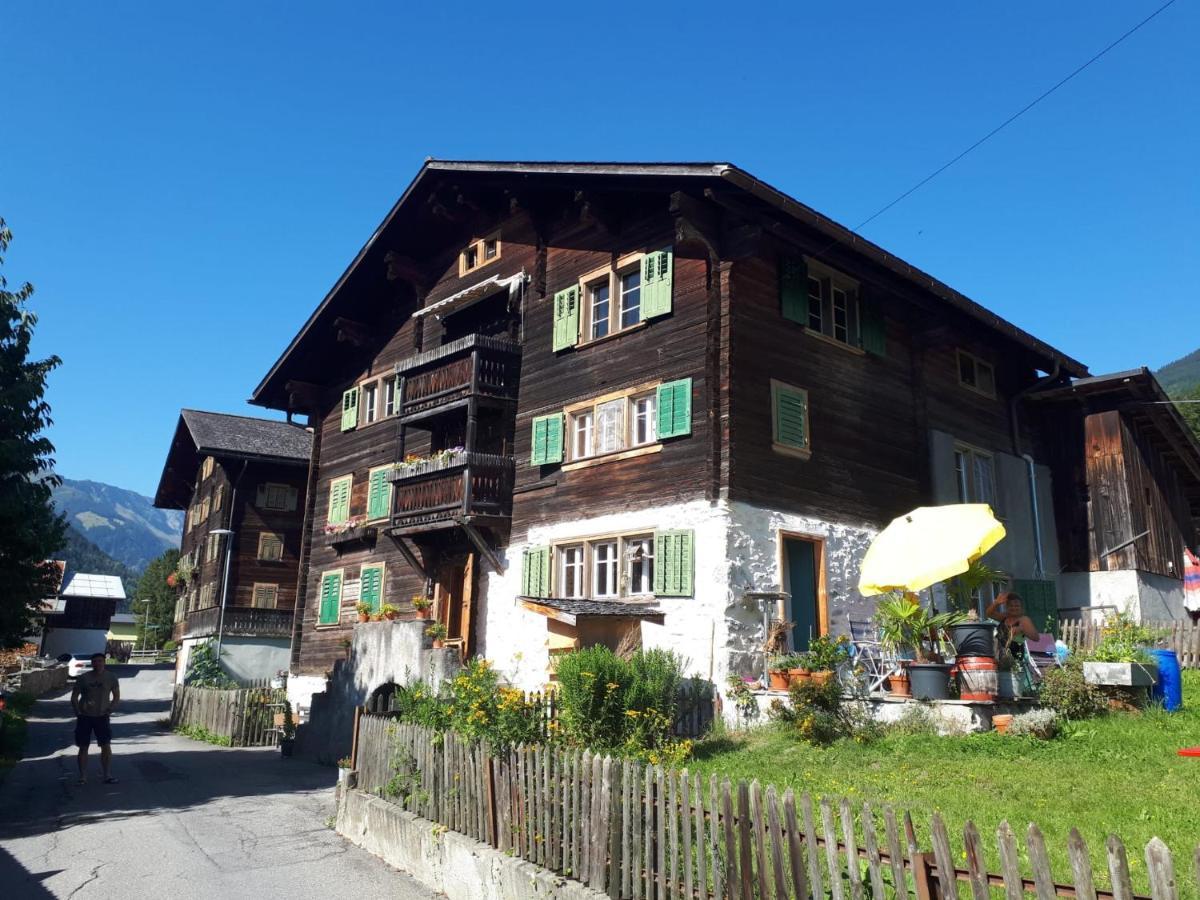 Bed and Breakfast Casa Vegana Trun Esterno foto
