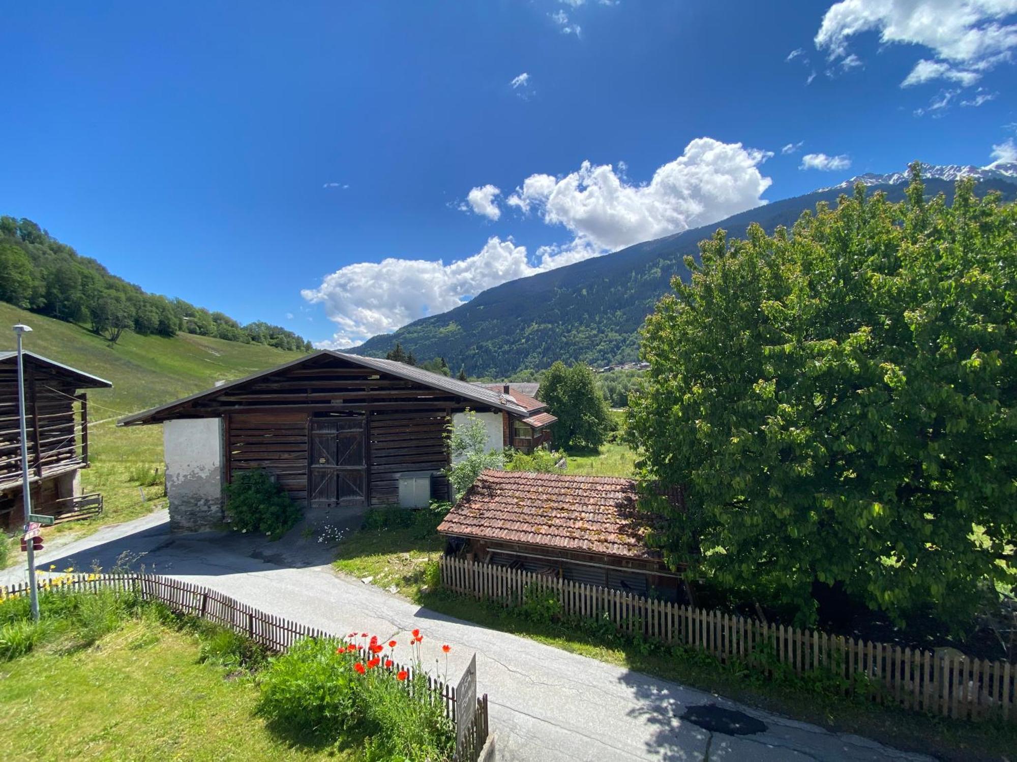 Bed and Breakfast Casa Vegana Trun Esterno foto