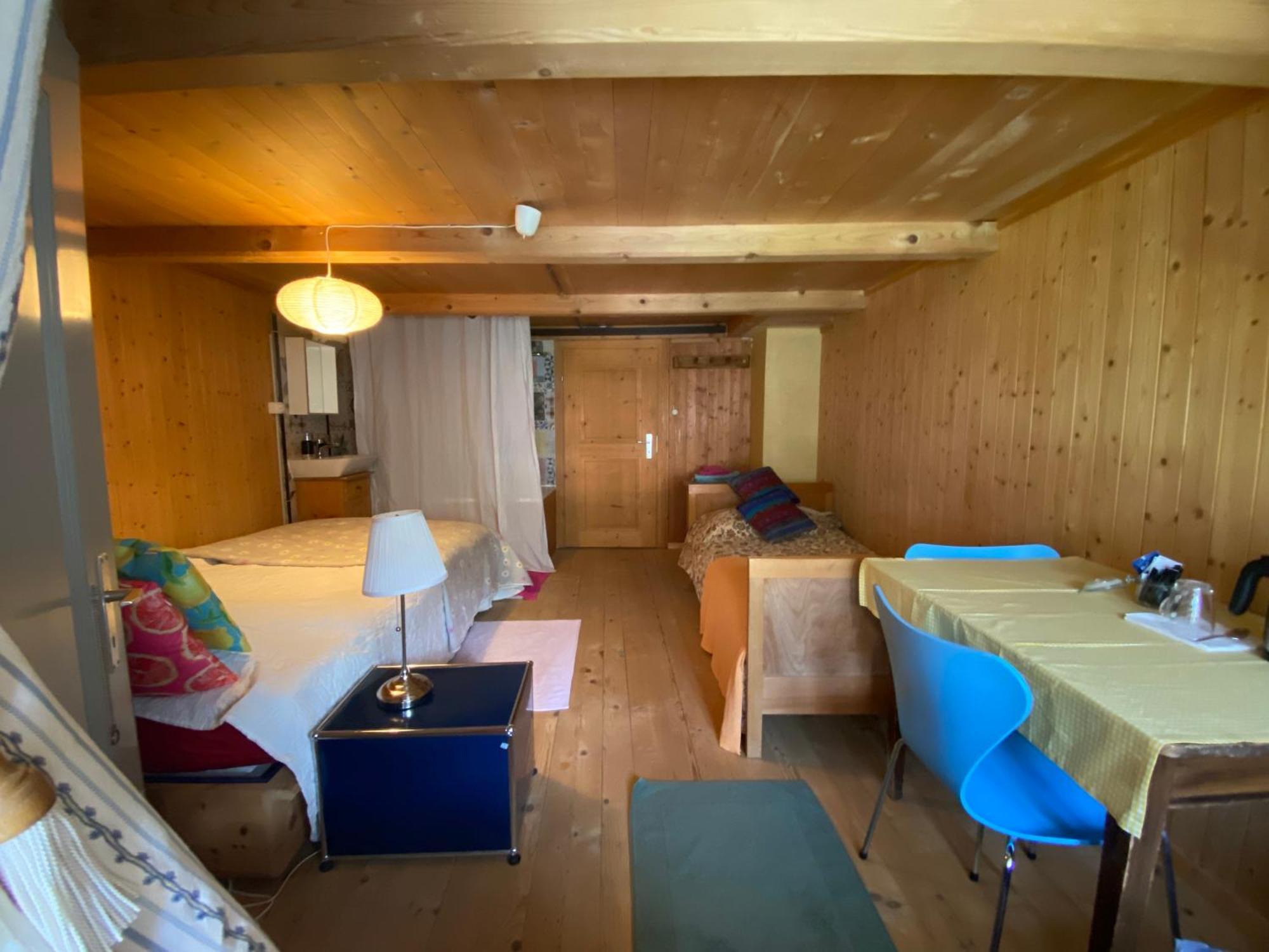 Bed and Breakfast Casa Vegana Trun Esterno foto